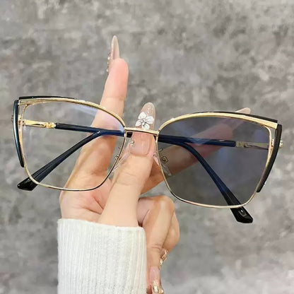 Luxury Photochromic Anti-Blue Light Cat Eye Glasses – Auto-Tint Lenses (2025 Trend)